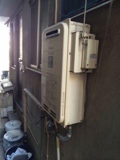 大阪府 住吉区 ガス給湯器取替え工事 現在 リンナイrux 010w E 既存 National Gw y5 施工事例